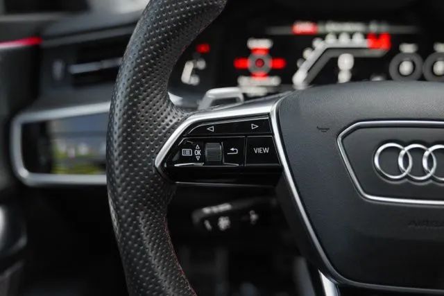 Audi RS 7 photo 28