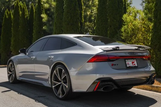 Audi RS 7 photo 11