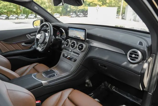 Mercedes-Benz GLC photo 27