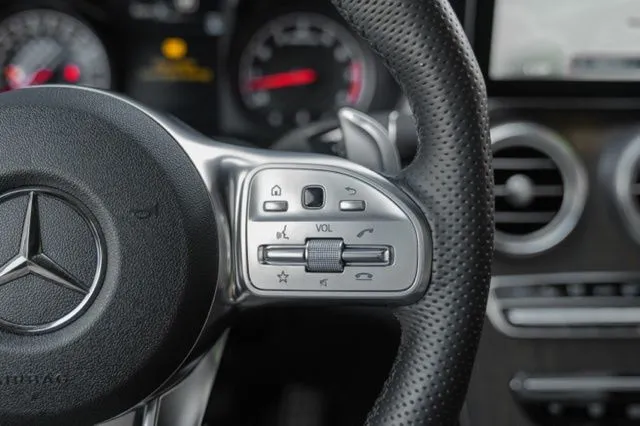 Mercedes-Benz GLC photo 33