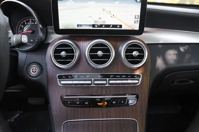 Mercedes-Benz GLC photo 37