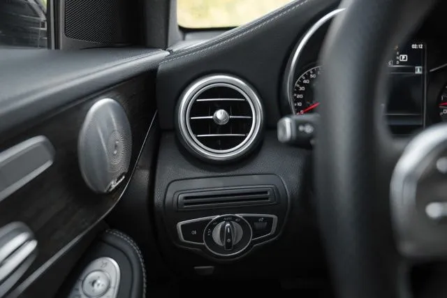 Mercedes-Benz GLC photo 28