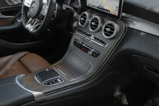 Mercedes-Benz GLC photo 39