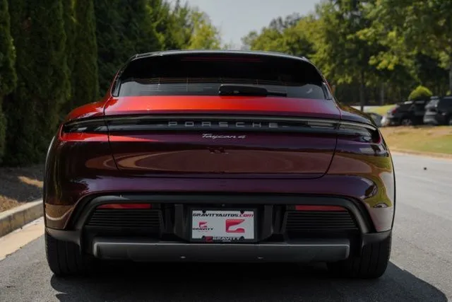 Porsche Taycan Cross Turismo photo 20