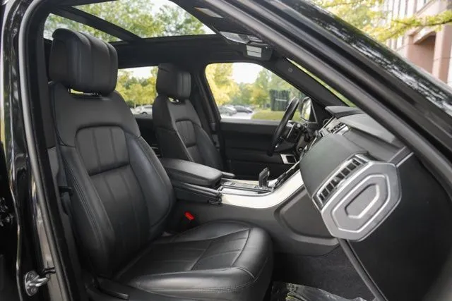 Land Rover Range Rover Sport photo 44