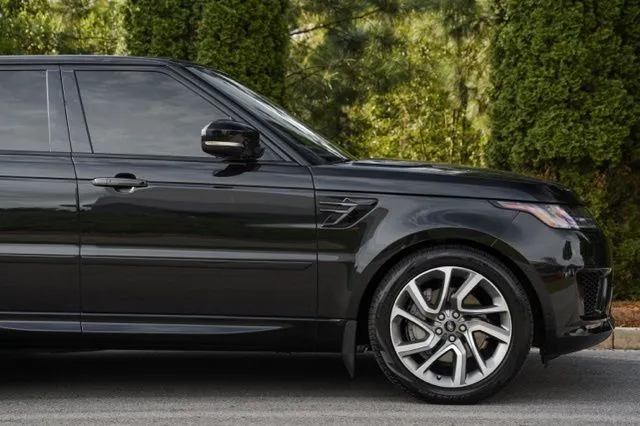 Land Rover Range Rover Sport photo 14
