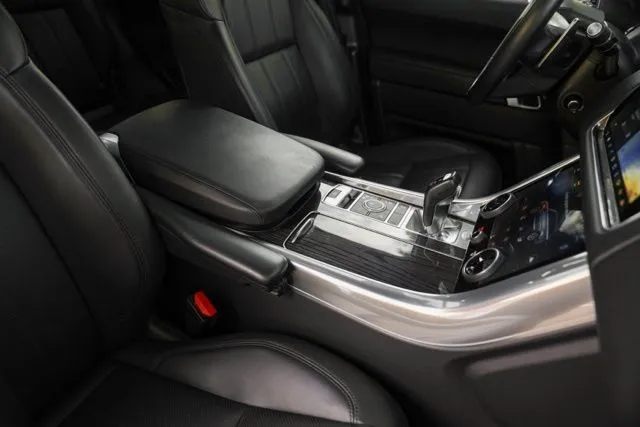 Land Rover Range Rover Sport photo 41