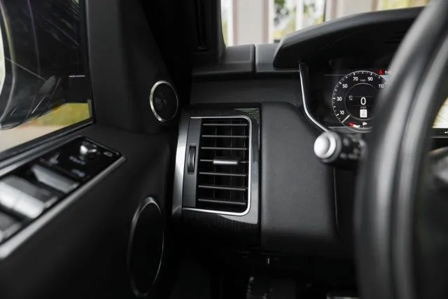 Land Rover Range Rover Sport photo 27