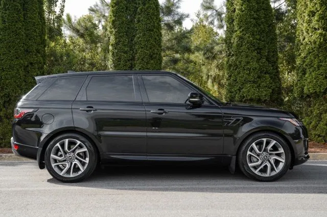 Land Rover Range Rover Sport photo 12