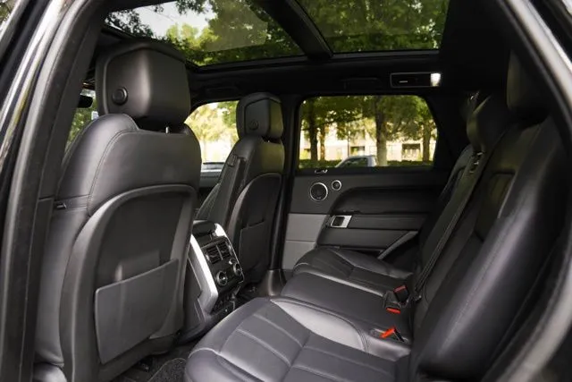 Land Rover Range Rover Sport photo 45