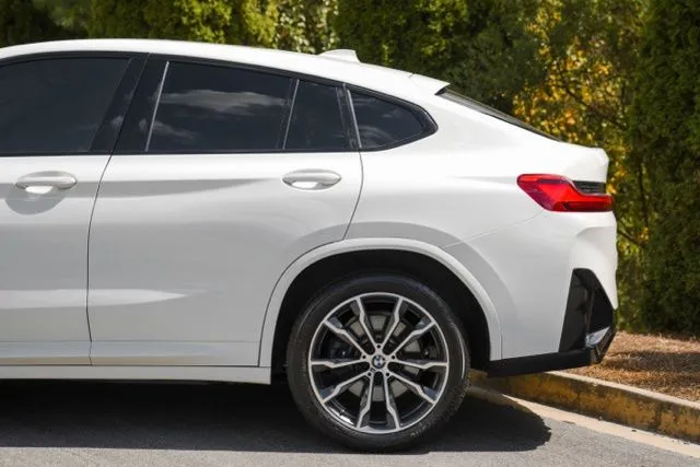 BMW X4 photo 6