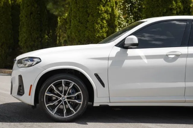 BMW X4 photo 5