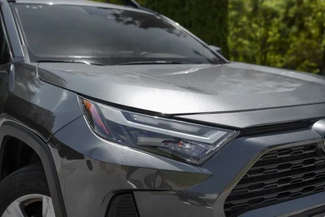 Toyota RAV4 Hybrid photo 8