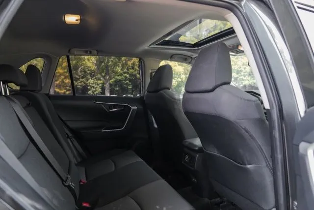 Toyota RAV4 Hybrid photo 41