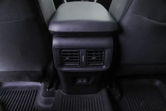 Toyota RAV4 Hybrid photo 44