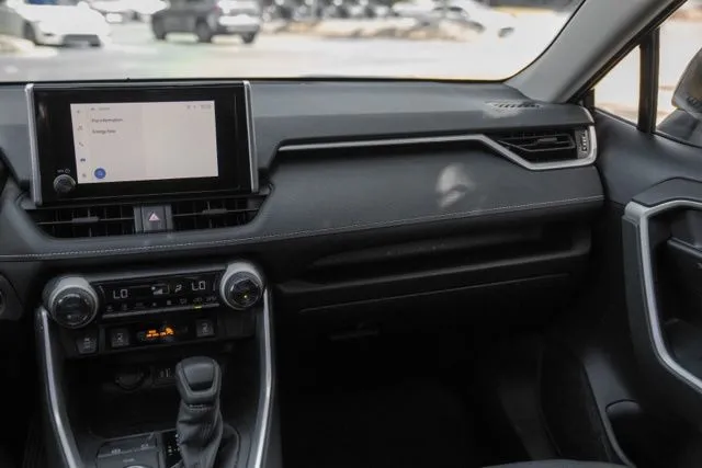 Toyota RAV4 Hybrid photo 26