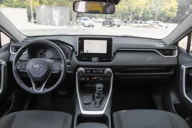 Toyota RAV4 Hybrid photo 23