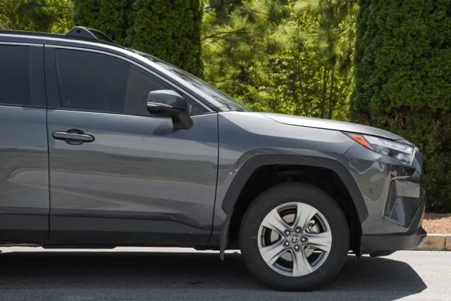 Toyota RAV4 Hybrid photo 13