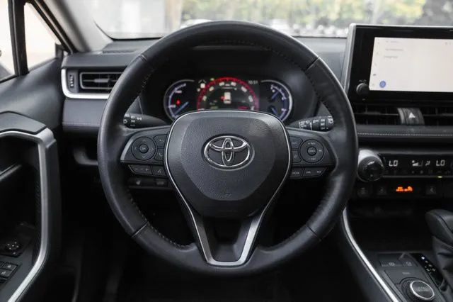 Toyota RAV4 Hybrid photo 29