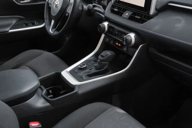 Toyota RAV4 Hybrid photo 37