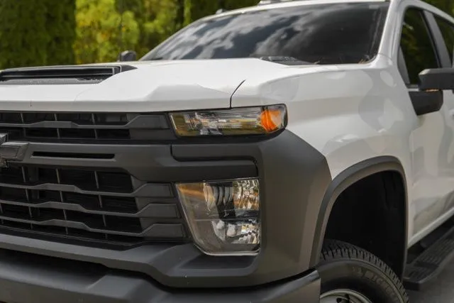 Chevrolet Silverado 3500 HD photo 4