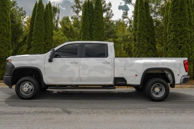 Chevrolet Silverado 3500 HD photo 5