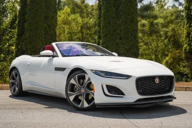 Jaguar F-TYPE photo 5