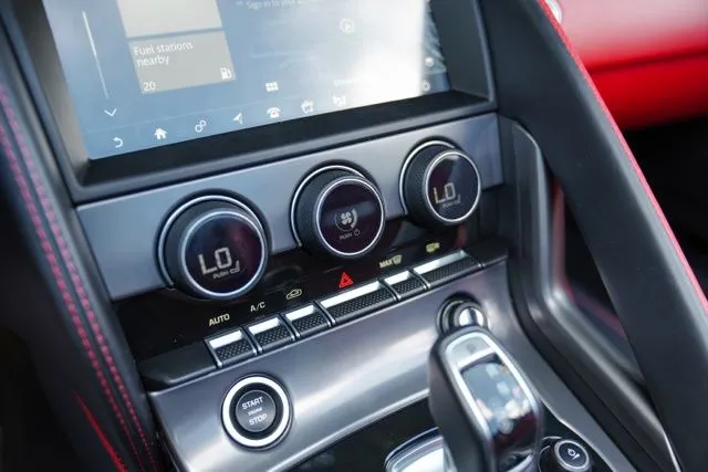 Jaguar F-TYPE photo 35
