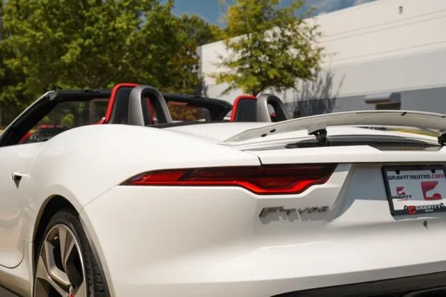 Jaguar F-TYPE photo 15