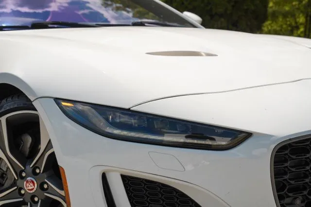 Jaguar F-TYPE photo 8