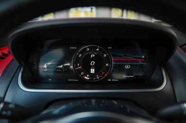 Jaguar F-TYPE photo 30