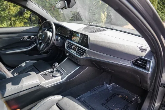 BMW 3 Series photo 27