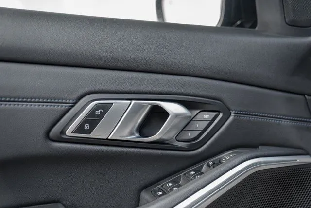 BMW 3 Series photo 44