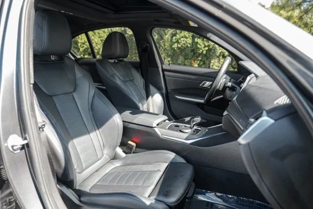 BMW 3 Series photo 37