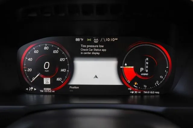 Volvo XC90 Hybrid photo 27