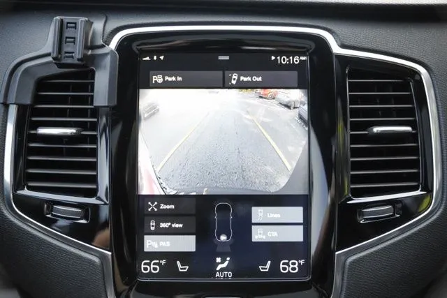 Volvo XC90 Hybrid photo 28