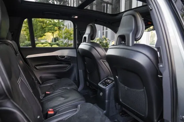 Volvo XC90 Hybrid photo 36