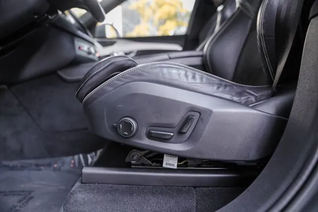 Volvo XC90 Hybrid photo 32