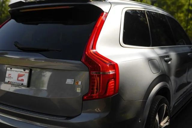 Volvo XC90 Hybrid photo 12