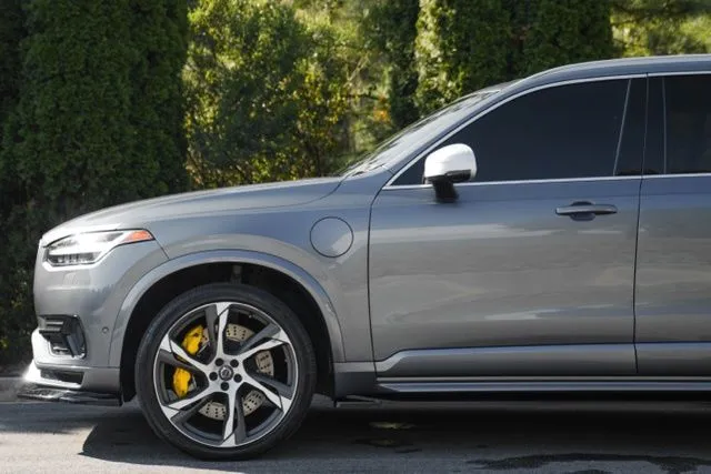 Volvo XC90 Hybrid photo 6