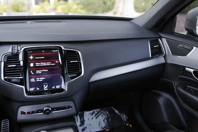 Volvo XC90 Hybrid photo 23
