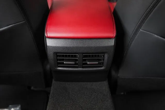 Lexus IS photo 41