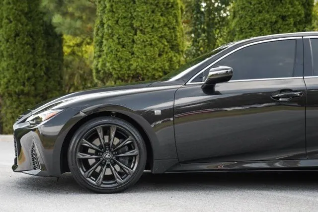 Lexus IS photo 6
