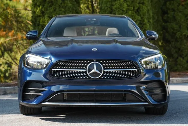 Mercedes-Benz E-Class photo 14