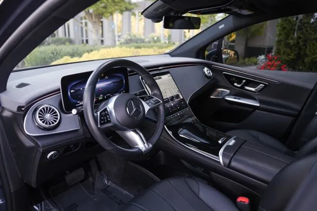 Mercedes-Benz EQE photo 15