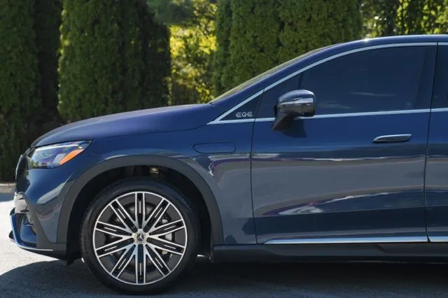 Mercedes-Benz EQE photo 6