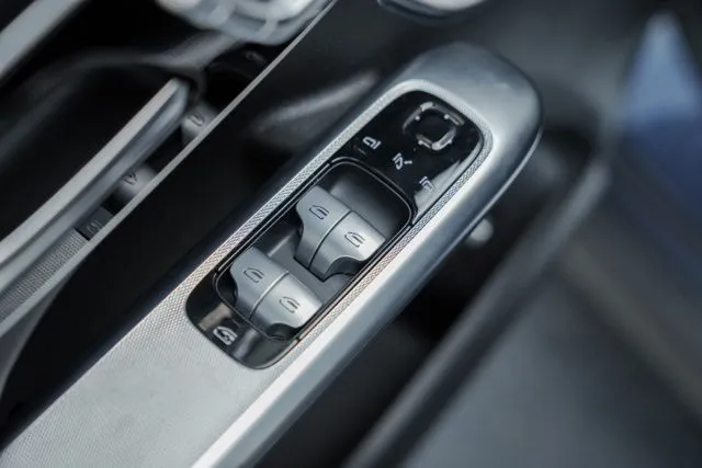 Mercedes-Benz EQE photo 36