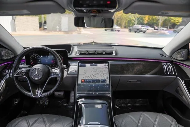 Mercedes-Benz S-Class photo 23