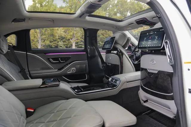 Mercedes-Benz S-Class photo 51