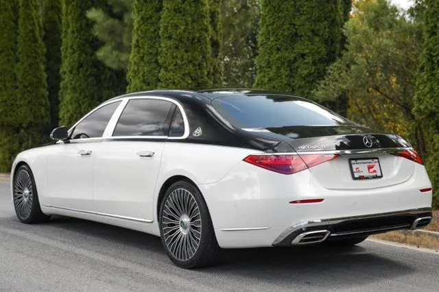 Mercedes-Benz S-Class photo 11